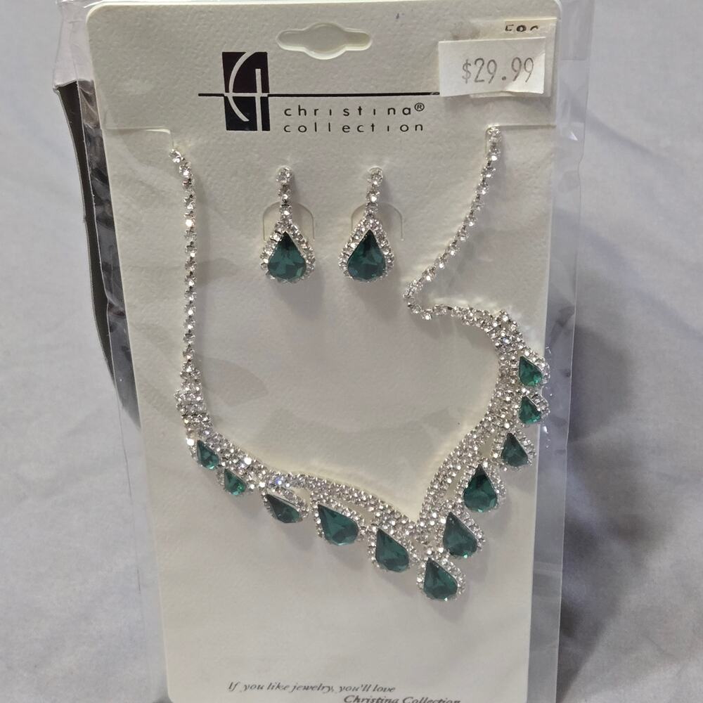 Christina Collection Emerald Green & Rhinestone Teardrop Jewelry Set